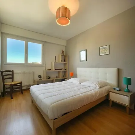 Apartamento Nice Bright Apartment With Balcony Saint-Raphaël