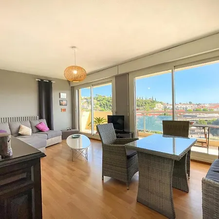 Nice Bright Apartment With Balcony Apartment Saint-Raphael (Var)