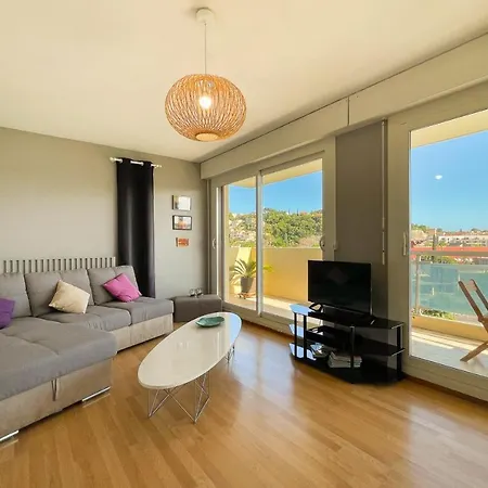 Nice Bright Apartment With Balcony Apartment Saint-Raphael (Var)